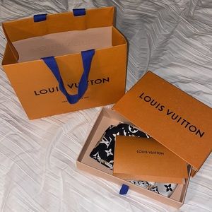 Louis Vuitton lock and key bandeau